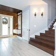 7650 Spacious House With 6BD