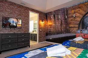 9012 Magical Home 5BD With Flowrider Surf Clubhouse