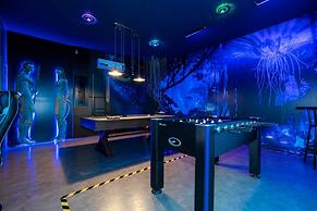 9012 Magical Home 5BD With Flowrider Surf Clubhouse