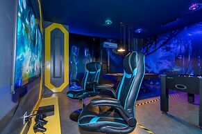 9012 Magical Home 5BD With Flowrider Surf Clubhouse