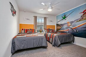 3083 Awesome 4BD Fantastic Club House