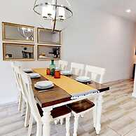 3083 Awesome 4BD Fantastic Club House