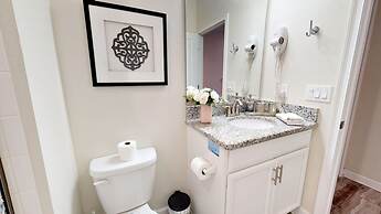 3083 Awesome 4BD Fantastic Club House