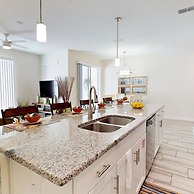 3083 Awesome 4BD Fantastic Club House