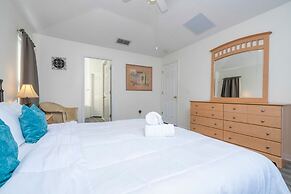 133 Beautiful 5BD Home With Lake View