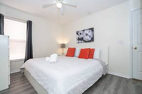 133 Beautiful 5BD Home With Lake View