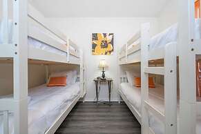 133 Beautiful 5BD Home With Lake View