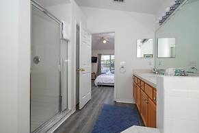 133 Beautiful 5BD Home With Lake View