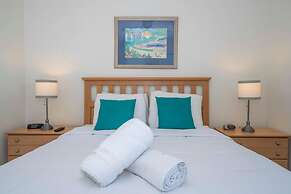 133 Beautiful 5BD Home With Lake View