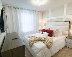 706 Brand New 5BD Near Disney