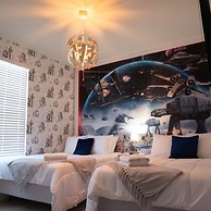 706 Brand New 5BD Near Disney