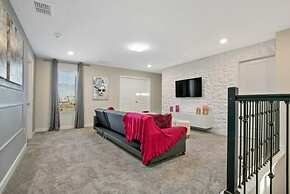 2901 Amazing 8BD Cinema and Game Room