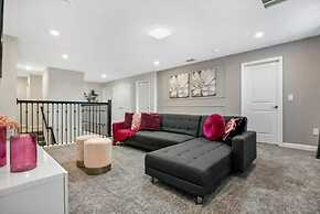 2901 Amazing 8BD Cinema and Game Room