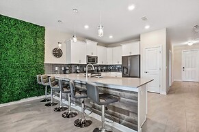 2901 Amazing 8BD Cinema and Game Room