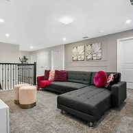 2901 Amazing 8BD Cinema and Game Room