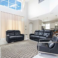 8950 Amazing 5BD Home With Pool