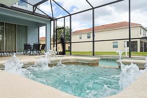 8950 Amazing 5BD Home With Pool