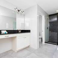 8950 Amazing 5BD Home With Pool