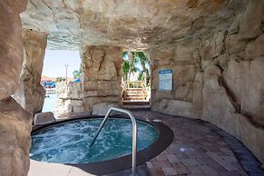 8950 Amazing 5BD Home With Pool