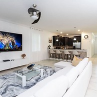 1400 Stunning 8BD With Amazing Game Room