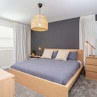 4577 Stunning 7BD Home