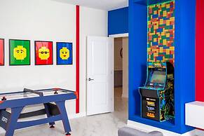 4577 Stunning 7BD Home