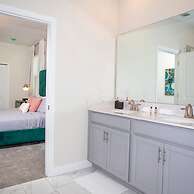 4577 Stunning 7BD Home