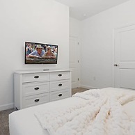 4224 Modern 4BD Private Pool - Near Disney