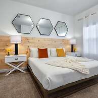 4224 Modern 4BD Private Pool - Near Disney