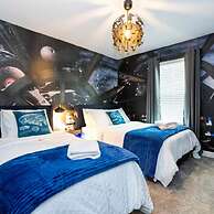 2681 Stunning 4BD Home Perfect For Your Family