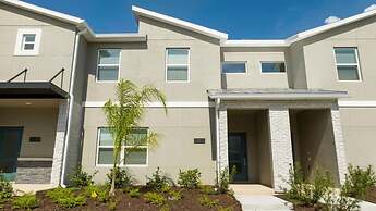 2681 Stunning 4BD Home Perfect For Your Family