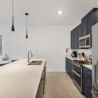 2464 Awesome 4BD Townhouse Located at Storey Lake