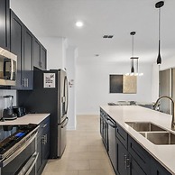 2464 Awesome 4BD Townhouse Located at Storey Lake