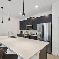 2464 Awesome 4BD Townhouse Located at Storey Lake