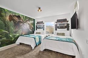 2464 Awesome 4BD Townhouse Located at Storey Lake