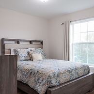 4449 Lovely 5BD For Your Family