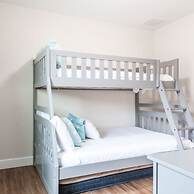 4449 Lovely 5BD For Your Family