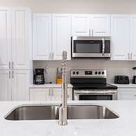 4449 Lovely 5BD For Your Family