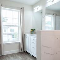 4449 Lovely 5BD For Your Family