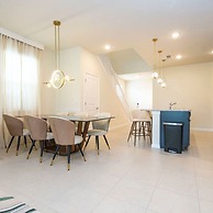 3961 Luxury 7BD Home