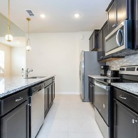 3961 Luxury 7BD Home