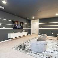 3961 Luxury 7BD Home