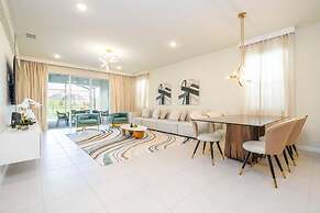 3961 Luxury 7BD Home