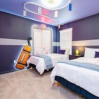 4458 Spacious 7BR Near Disney World