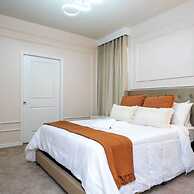 4458 Spacious 7BR Near Disney World