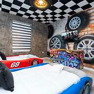 4458 Spacious 7BR Near Disney World