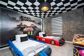 4458 Spacious 7BR Near Disney World