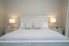 7516 Luxury Home 5BD Perfect for Your Family