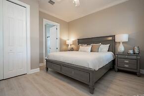 7516 Luxury Home 5BD Perfect for Your Family