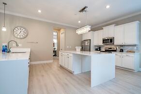 7516 Luxury Home 5BD Perfect for Your Family